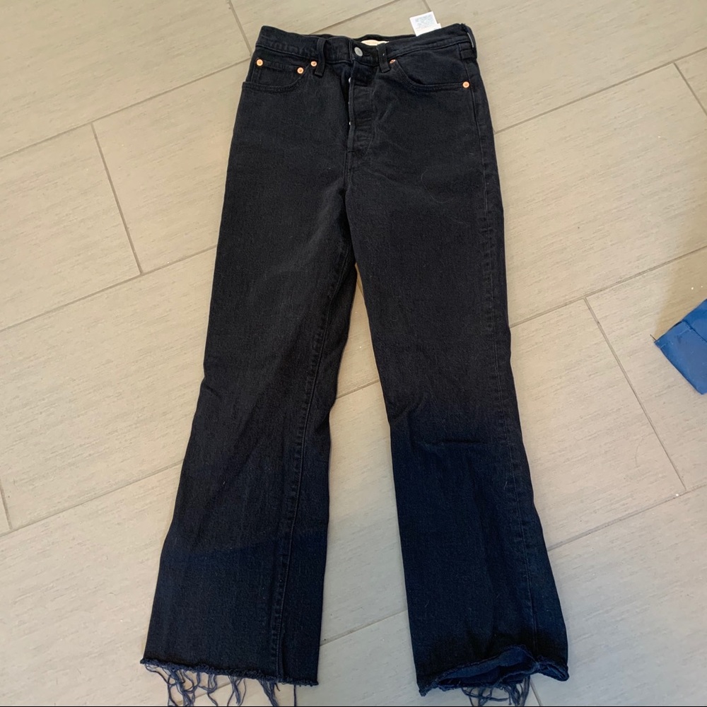 Levi ribcage crop flare black jeans